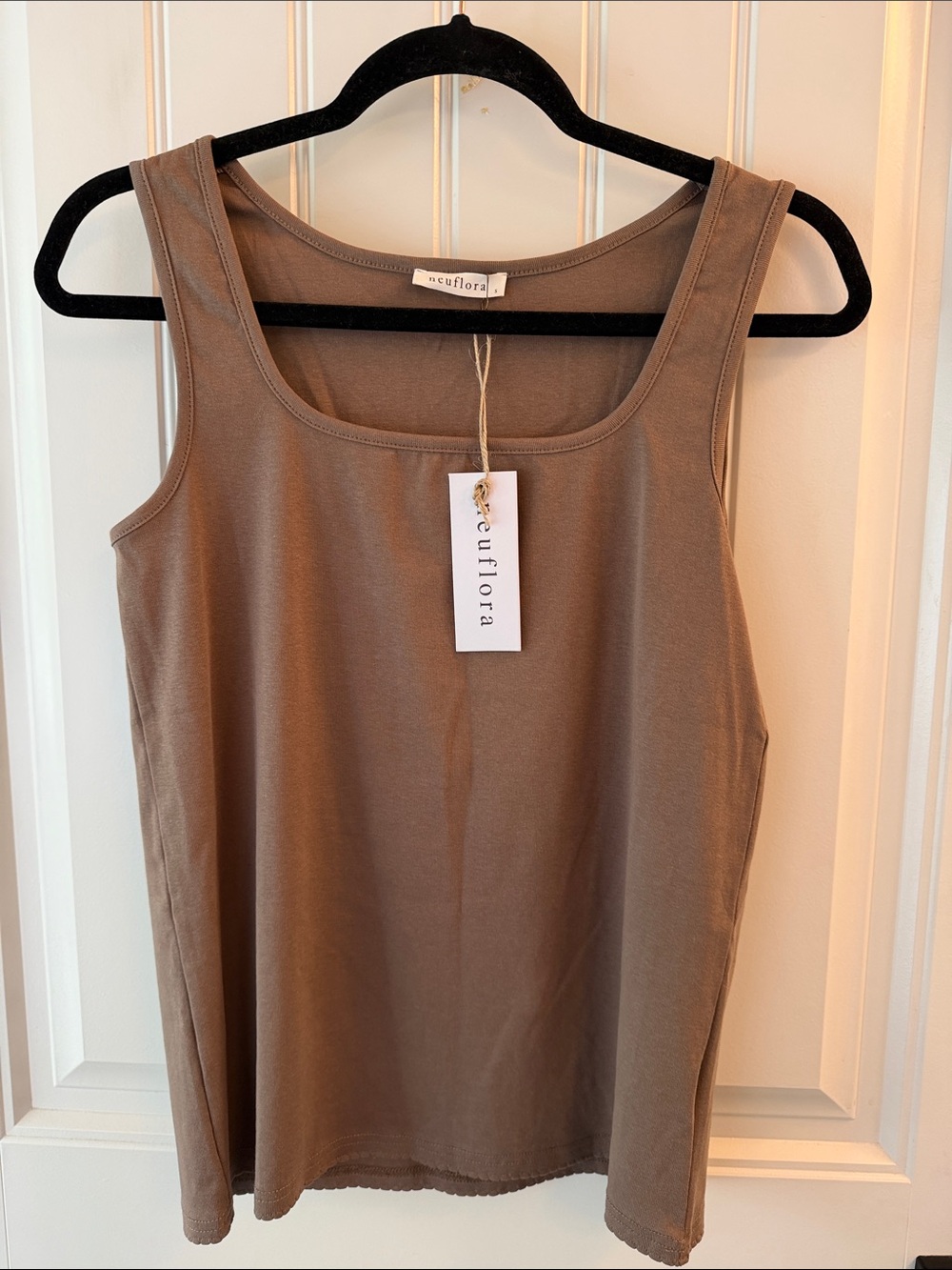 Neuflora Boise Tank NWT